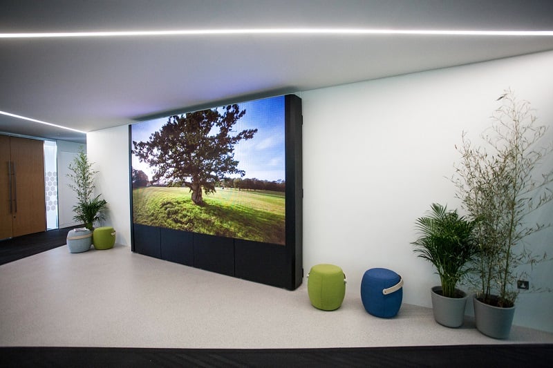 Kinly Bayer LED display