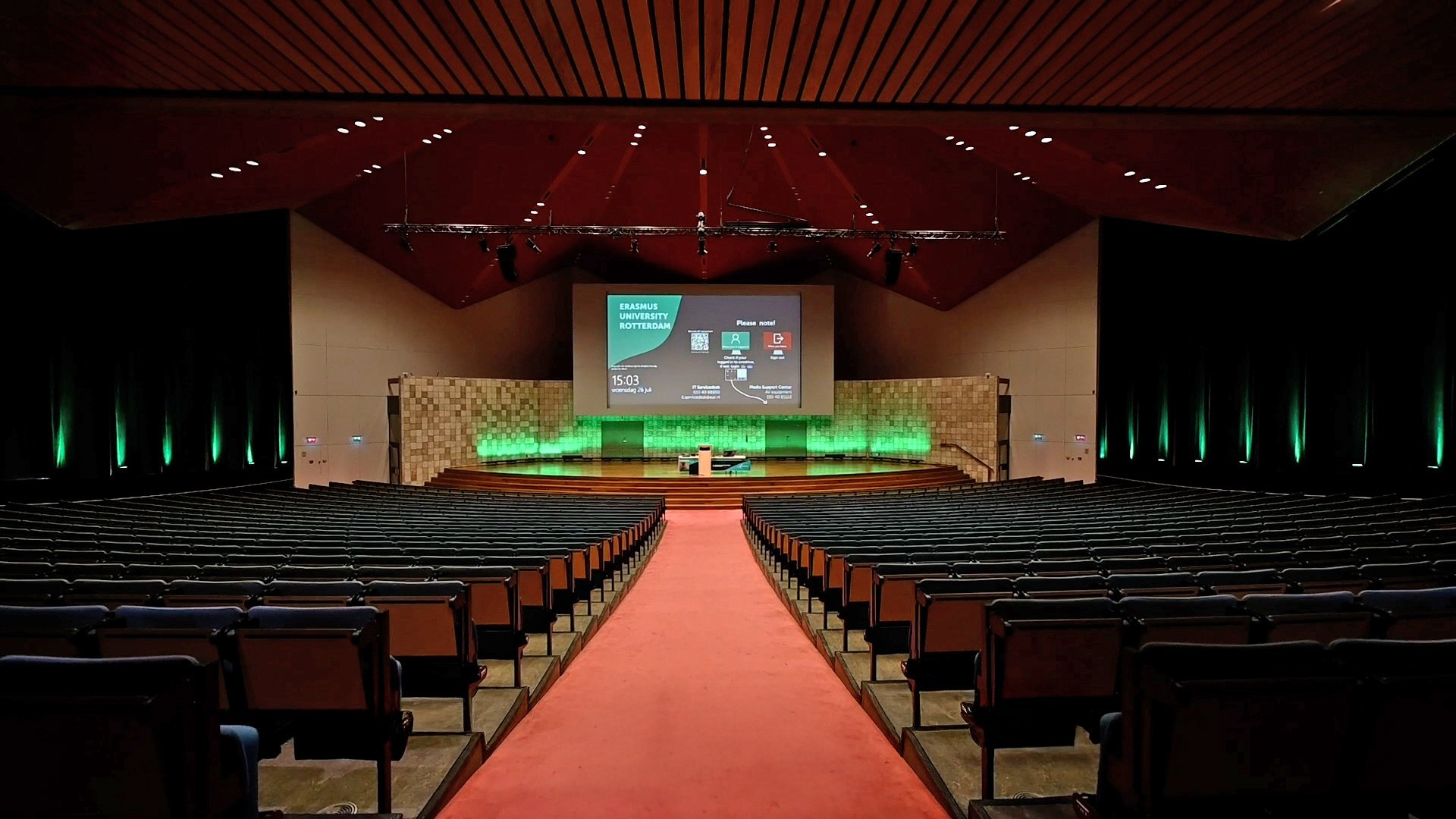 Erasmus University Rotterdam-V5.00_02_27_09.Still010
