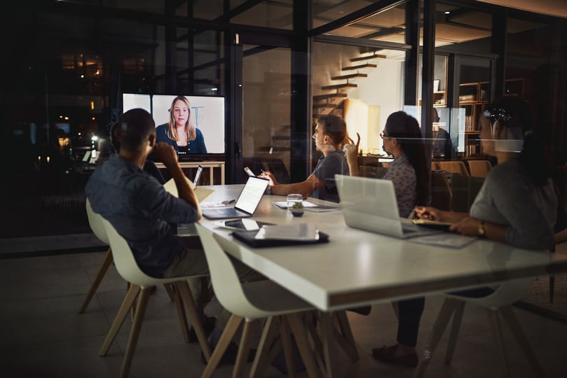 Kinly Global AV Deployment in 2026: From Contract to a Working Room Estate
